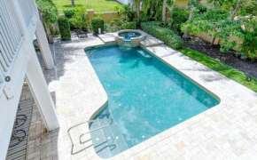 Siesta Key Marvel Pool SPA Deeded Beach Access